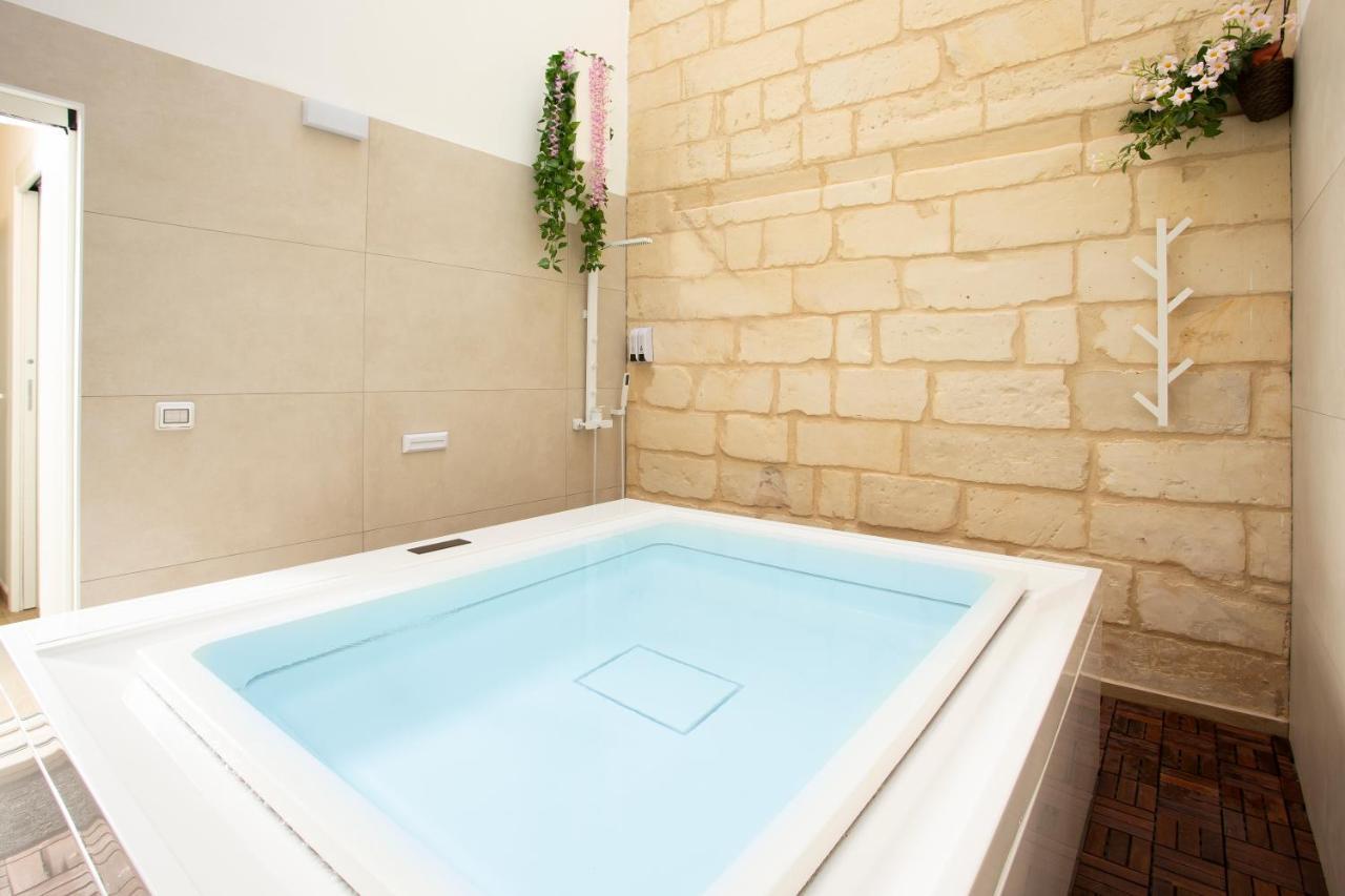 Don Carlo Suite Relais Free Parking - Lecce Selection المظهر الخارجي الصورة